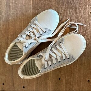Taos neutral every day shoe